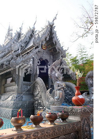 チェンマイの有名な観光地 銀の寺 ワットシースパン チェンマイの有名な観光地 銀の寺 ワットシースパン 59872787