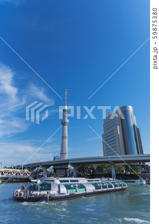都市風景　隅田川と東京スカイツリー　浅草 59875380
