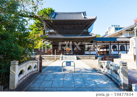 泉岳寺 山門 (東京都港区高輪) 2019年11月現在 泉岳寺 山門 (東京都港区高輪) 2019年11月現在 59877634