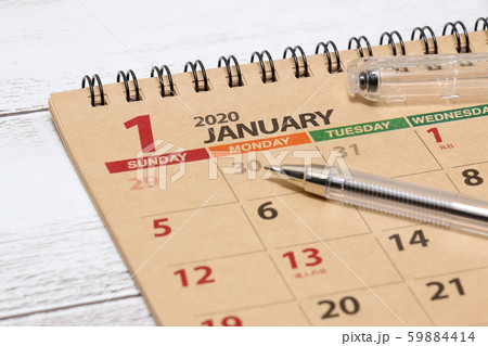 カレンダー　暦　紙　文具　管理　ビジネス　学校　仕事　ボールペン　文房具　１月 59884414