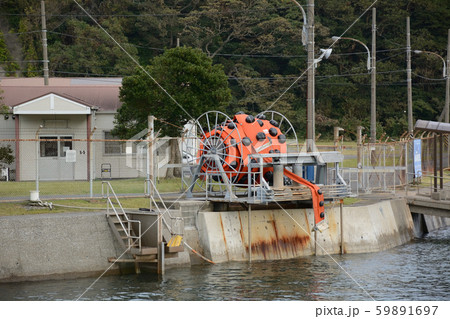 格納中のオイルフェンス 59891697