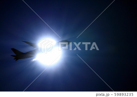 太陽と離陸機 59893235