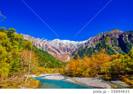 上高地の紅葉【長野県】 59894635