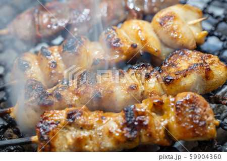 焼鳥_炭火焼き(炭焼き・網焼き・七輪・一人・宅飲み・バーベキュー・BBQ・焼肉 焼鳥_炭火焼き(炭焼き・網焼き・七輪・一人・宅飲み・バーベキュー・BBQ・焼肉 59904360