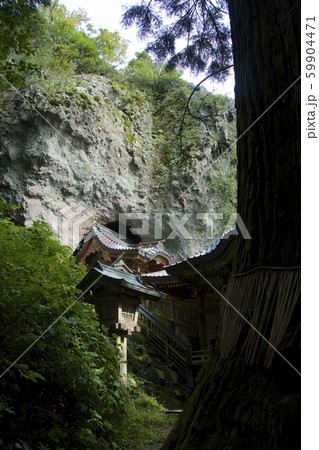 焼火神社(島根県隠岐郡西ノ島町) 焼火神社(島根県隠岐郡西ノ島町) 59904471