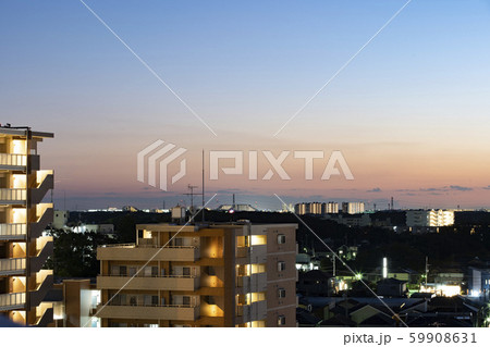 住宅街の夕暮れ 住宅街の夕暮れ 59908631