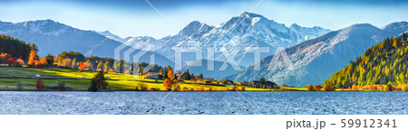 Splendid autumn panorama of Haidersee (Lago della Splendid autumn panorama of Haidersee (Lago della 59912341