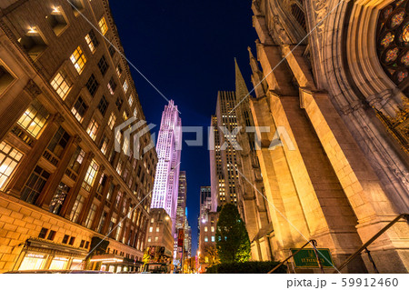 《ニューヨーク》マンハッタンの夜景・ミッドタウンの街並み 59912460