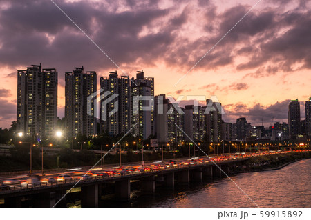 ソウル 風景 大橋 59915892