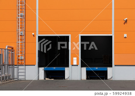 Two Loading Cargo Two Loading Cargo 59924938