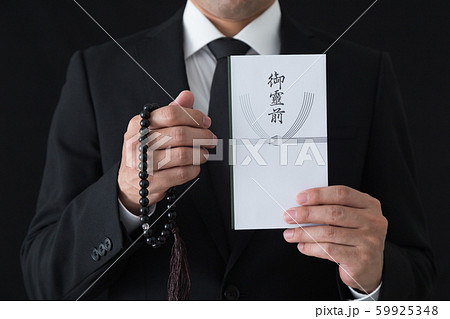 お通夜　葬式イメージ 59925348