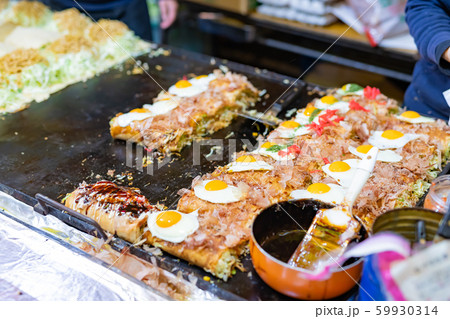 縁日のお好み焼き 59930314