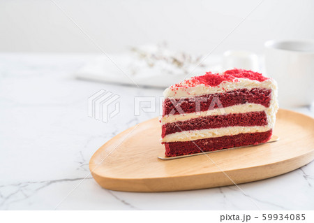 red velvet cake 59934085