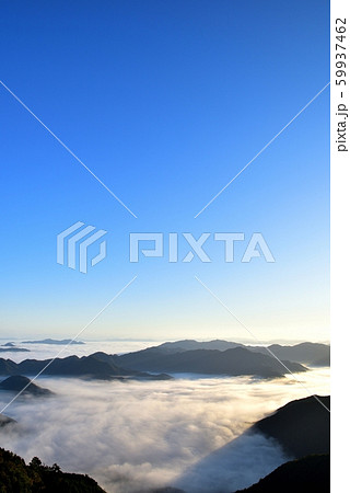 岩屋山の雲海 59937462