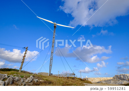沖縄・南大東島・風力発電所 59951281