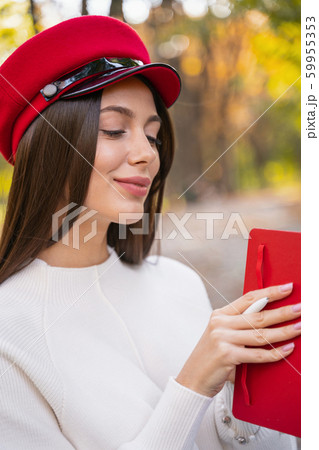 Beautiful long-haired girl demonstrating her sincere emotions 59955353