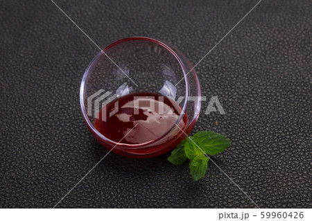 Delicous cowberry sauce 59960426