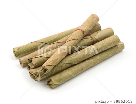 Group of tobacco-free herbal cigarettes 59962015