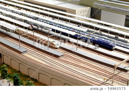 駅のホーム 駅のホーム 59963573