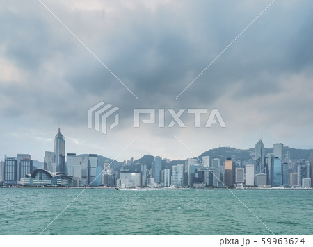 香港 ビクトリア・ハーバー 朝 曇天 Victoria Harbor, Hong Kong 香港 ビクトリア・ハーバー 朝 曇天 Victoria Harbor, Hong Kong 59963624