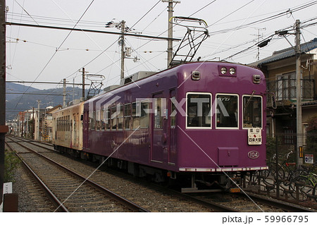 嵐山本線を行くモボ101形（京紫色） 59966795