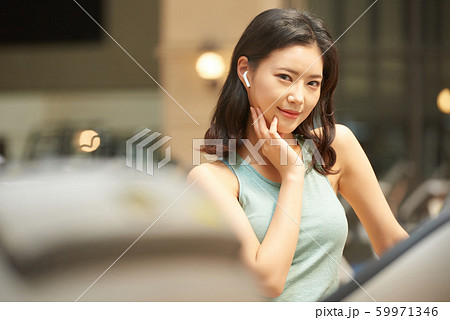 女性 フィットネス ランニング 女性 フィットネス ランニング 59971346