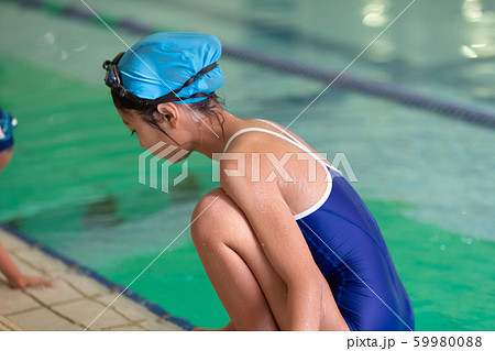 スイミング 59980088