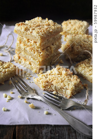 Homemade lemon bars. Grated pie crust, short pastry 59987932