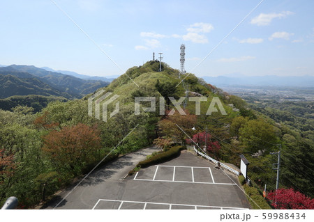 群馬県高崎市吉井町の牛伏山の展望台からの眺望　牛伏山山頂（491m）方面 59988434