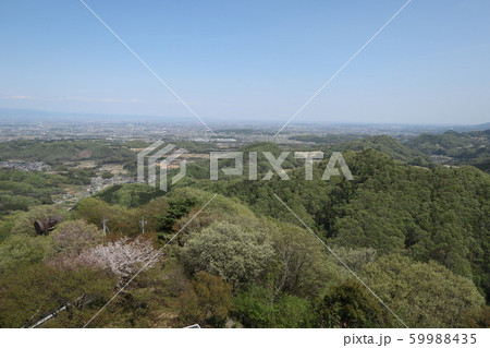 群馬県高崎市吉井町の牛伏山の展望台からの眺望 南方面 群馬県高崎市吉井町の牛伏山の展望台からの眺望 南方面 59988435