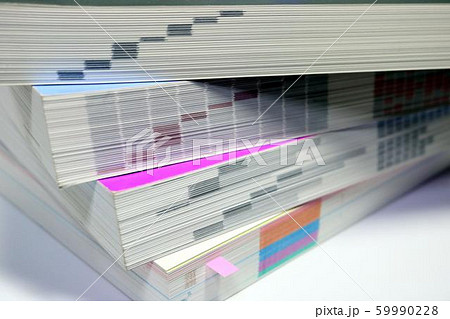 積み上げた参考書 59990228