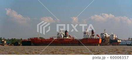 バングラデシュ・船の墓場 バングラデシュ・船の墓場 60006357