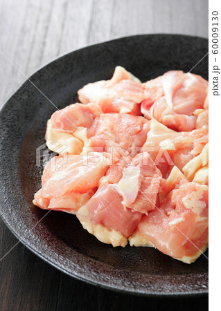 鶏肉　もも　角切り 60009130