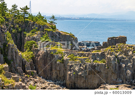 東尋坊の風景 福井県坂井市三国町安島 東尋坊の風景 福井県坂井市三国町安島 60013009