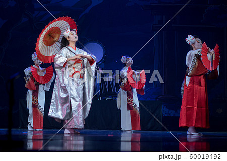 Traditional Japanese performance. Actresses in 60019492