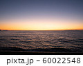 鹿児島県の海岸で撮った朝焼けの写真です。 60022548