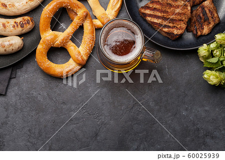Oktoberfest set. Pretzels, meat and lager beer 60025939