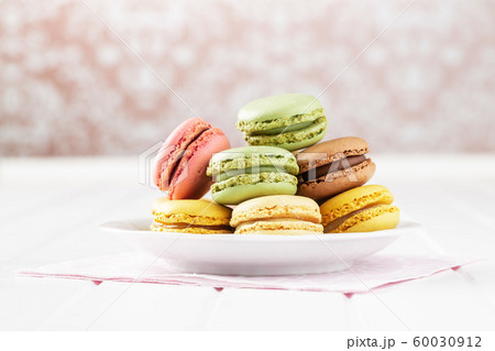 Sweet colorful macarons Sweet colorful macarons 60030912