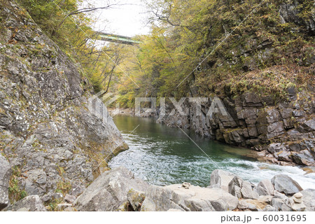 秋保大滝　秋 60031695