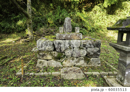 津和野　亀井家墓所　始祖亀井茲矩の墓　島根県鹿足郡津和野町 60035513