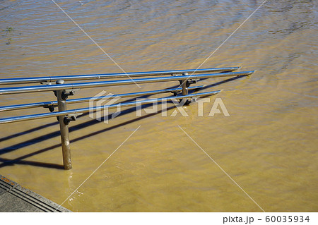 台風19号通過後 60035934