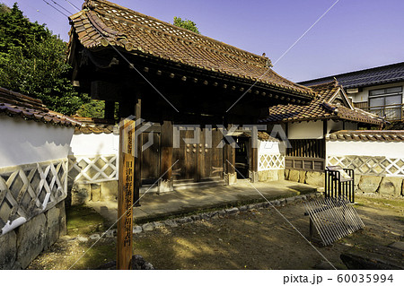 津和野　旧津和野藩家老多胡家表門　島根県鹿足郡津和野町 60035994