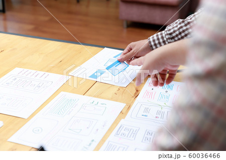 Graphic designers work together with UX UI Graphic designers work together with UX UI 60036466