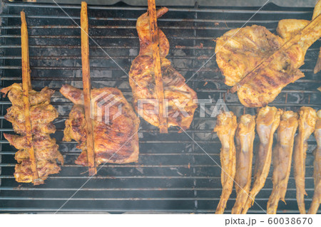 Chicken breast grilled with smoke 60038670