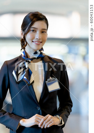 女性 空港 スタッフ 女性 空港 スタッフ 60043153