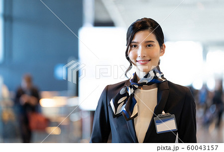 女性 空港 スタッフ 女性 空港 スタッフ 60043157