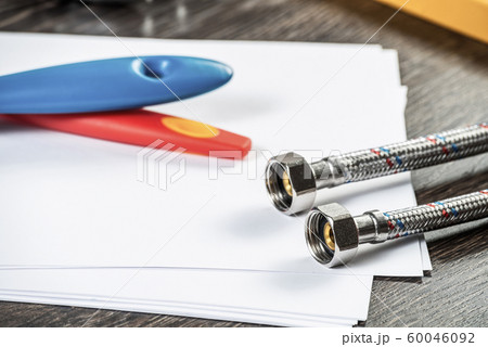 Water fittings and connections with segments 60046092