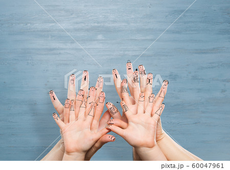 Feeling of family protection 60047961