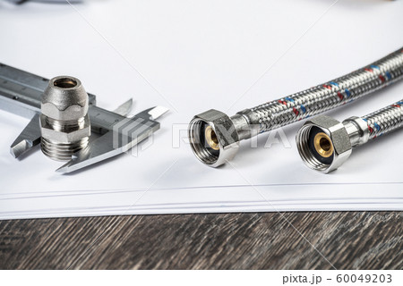 Water braided metal hose with internal screw 60049203