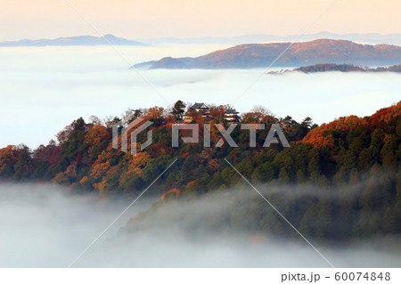 天空の山城7561 天空の山城7561 60074848